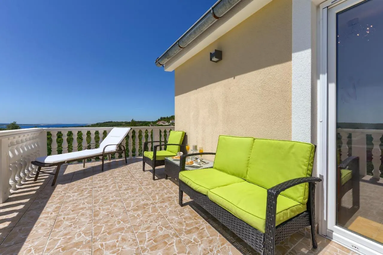 Haus Lilli Mit Pool Apartment Razanac Croatia